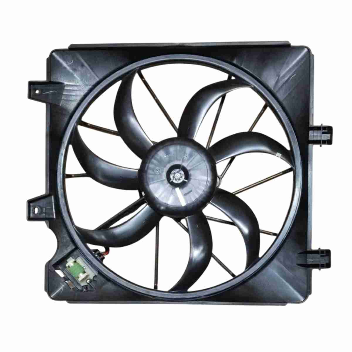 BEHR RADIATOR FAN ASSEMBLY FOR MAHINDRA XUV 300 PETROL